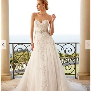 NWT NEW Casablanca Bridal Strapless Wedding Dress. Size US 14